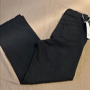 NWT Elegant Black Straight Leg Women's Jeans